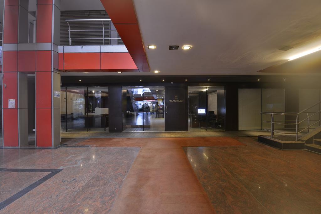 Hotel The Golden Oak Rāipur Esterno foto